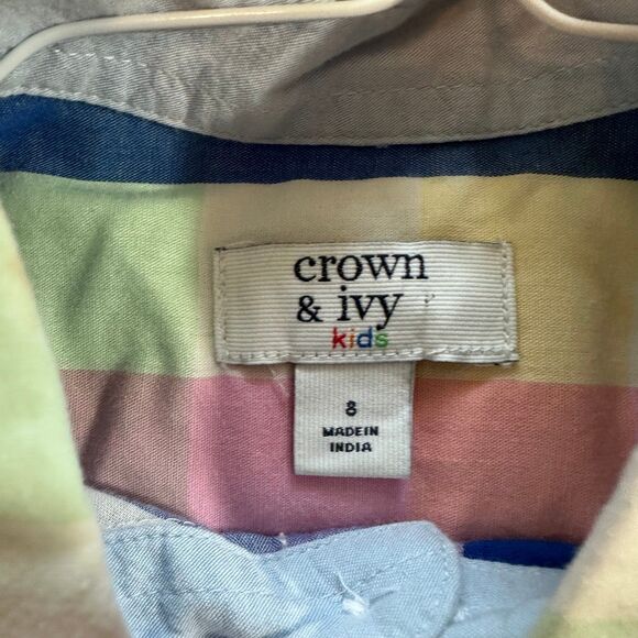 Crown and Ivy LS Button Up Size 8 - Picture 3 of 6